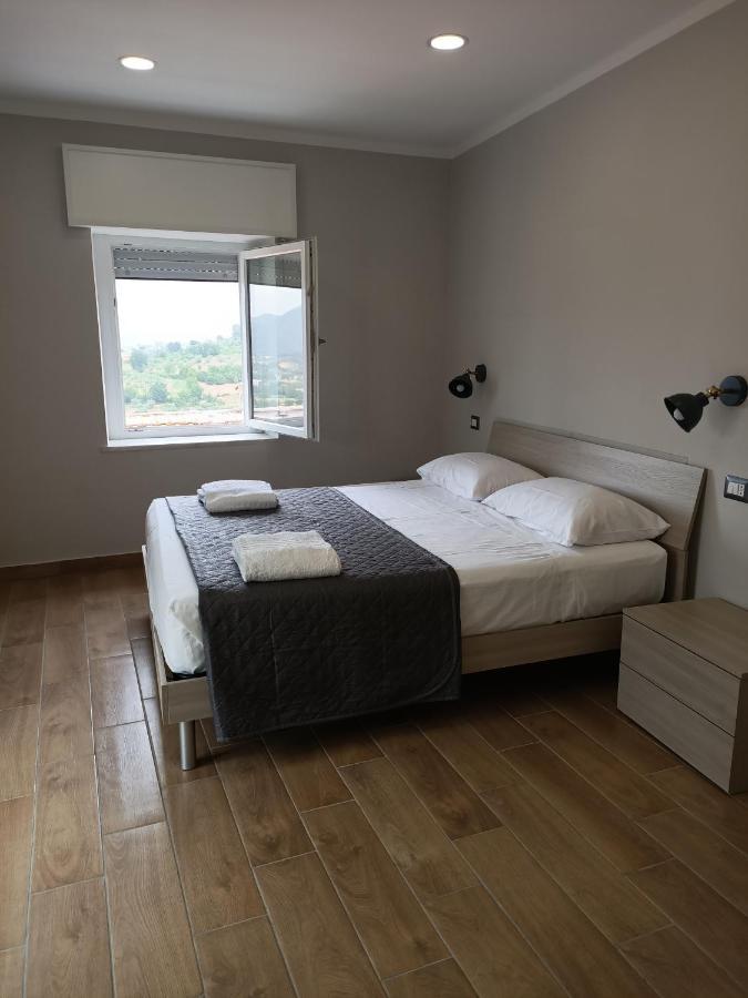 La Finestra Sul Colle Apartment Caiazzo Bagian luar foto