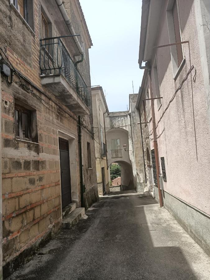 La Finestra Sul Colle Apartment Caiazzo Bagian luar foto
